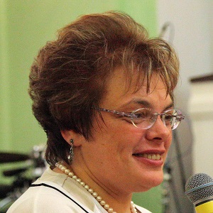 Исполнительный директор  ЕЛЕНА РЫДАЛЕВСКАЯ