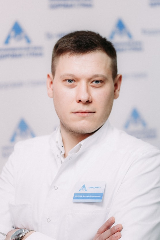 Специалист по работе с зависимостями Конорев Алексей Владимирович