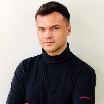 Педагог-психолог  Максим Имамединов