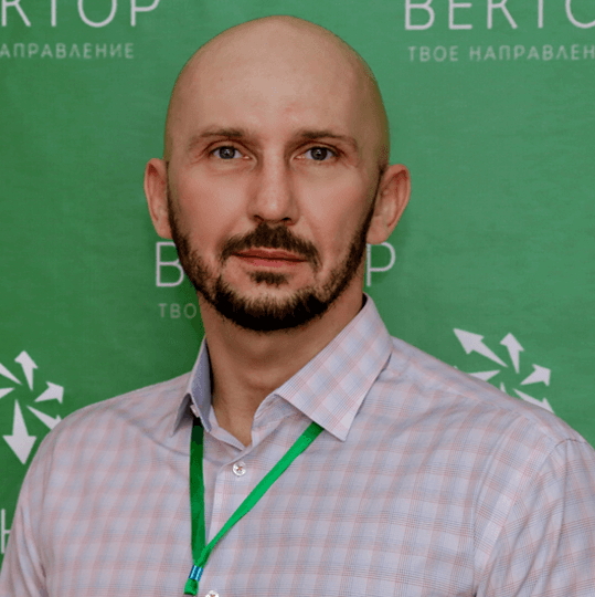 Психолог  Олег Хуррамов