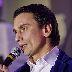 Руководитель ресурсного центра, психолог  НИКОЛАЙ ЕКИМОВ