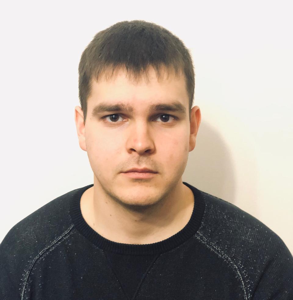 Заместитель директора программы  Скородумов Евгений