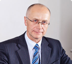 Врач-психиатр, занимается разработкой программ реабилитации наркозависимых Харитонов Егор