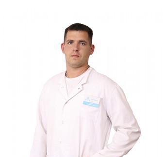 Специалист по работе с зависимостями  Головин Александр Николаевич