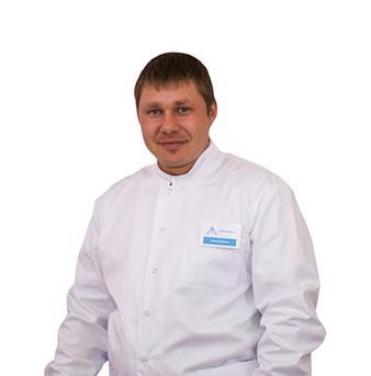 Социальный работник  Лютов Максим Сергеевич