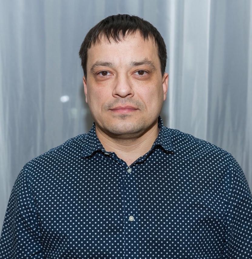 Руководитель проекта "Социальная адаптация"  Гатин Дмитрий