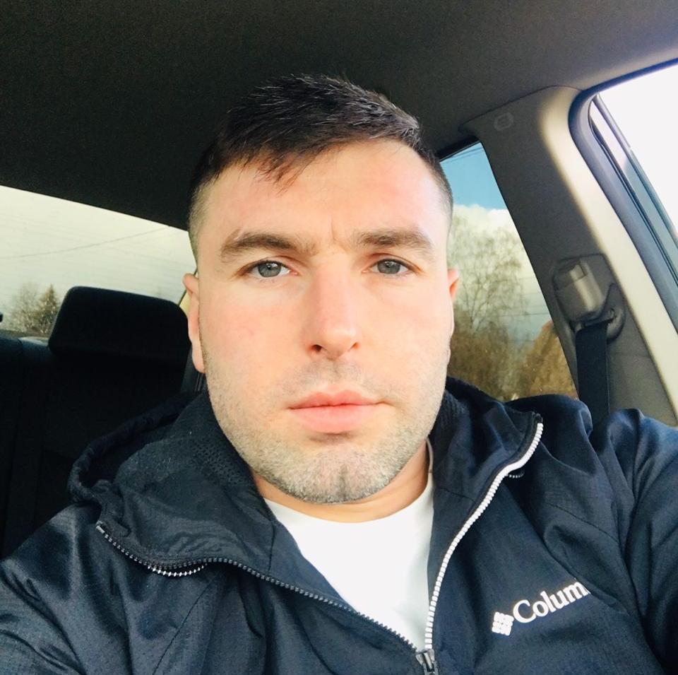 Старший консультант  Антон Самарин